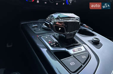Внедорожник / Кроссовер Audi Q7 2016 в 