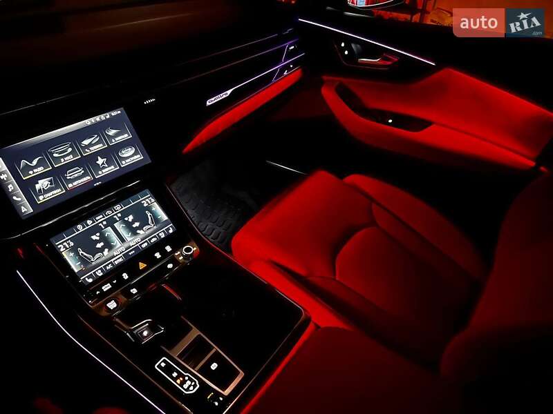 Внедорожник / Кроссовер Audi Q7 2021 в Хусте
