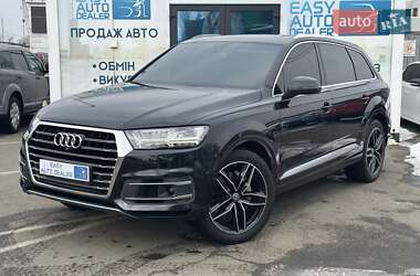 Позашляховик / Кросовер Audi Q7 2015 в Києві