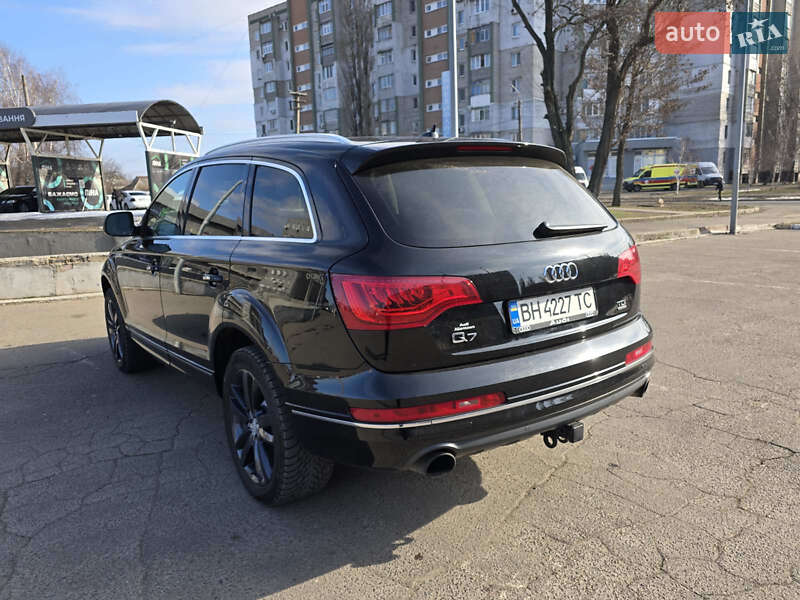Внедорожник / Кроссовер Audi Q7 2015 в Николаеве