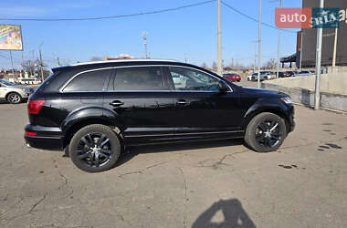 Внедорожник / Кроссовер Audi Q7 2015 в 