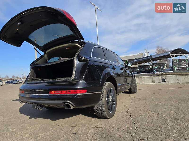 Внедорожник / Кроссовер Audi Q7 2015 в Николаеве