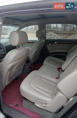 Внедорожник / Кроссовер Audi Q7 2013 в 