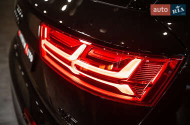 Внедорожник / Кроссовер Audi Q7 2018 в 