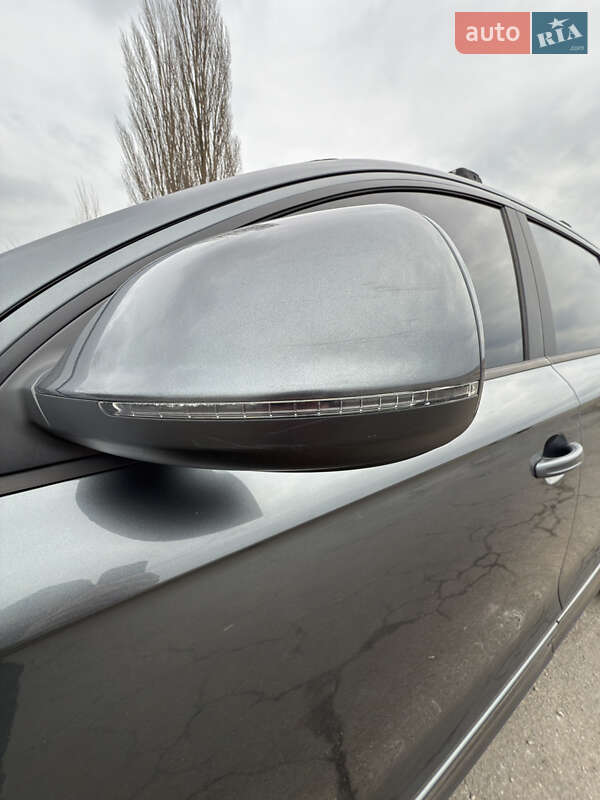 Позашляховик / Кросовер Audi Q7 2015 в Києві