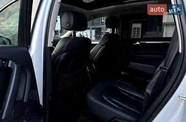 Внедорожник / Кроссовер Audi Q7 2011 в 