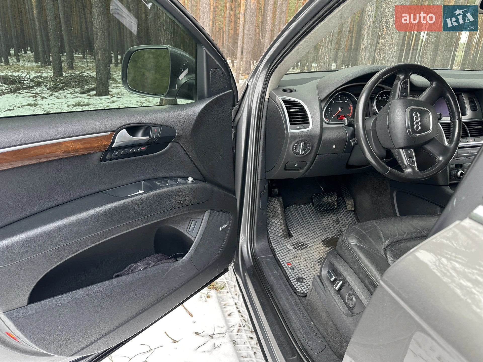 2010 Audi Q7 - мініатюра 11