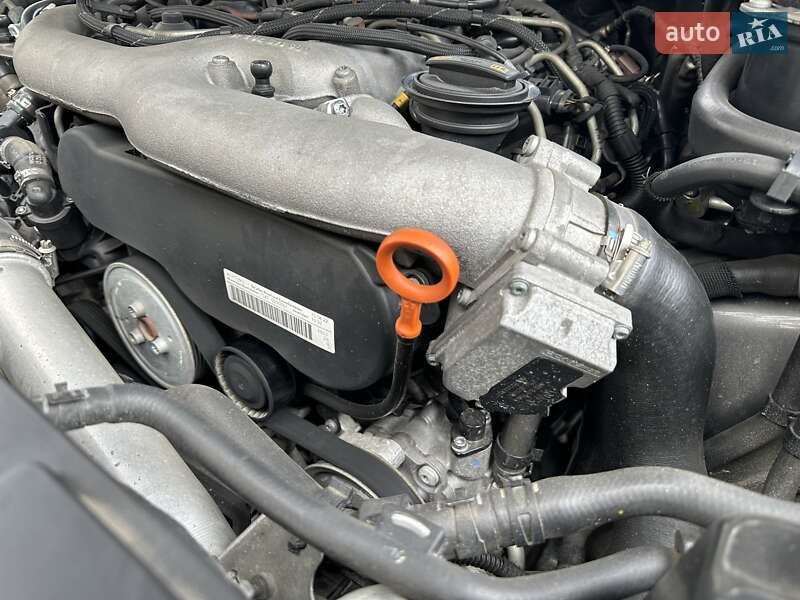 Внедорожник / Кроссовер Audi Q7 2010 в Полтаве