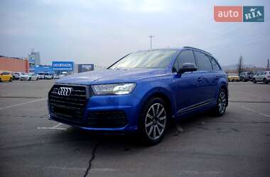 Внедорожник / Кроссовер Audi Q7 2017 в Киеве