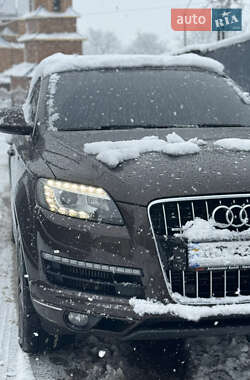 Внедорожник / Кроссовер Audi Q7 2011 в 