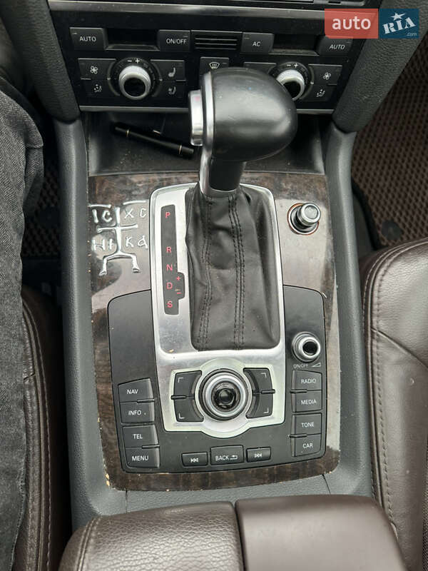 Внедорожник / Кроссовер Audi Q7 2011 в Коломые