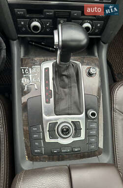 Внедорожник / Кроссовер Audi Q7 2011 в 