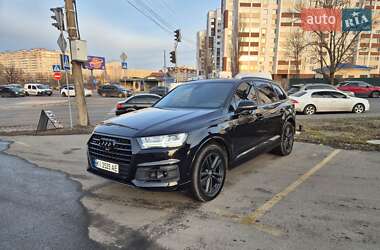 Позашляховик / Кросовер Audi Q7 2018 в Вишневому