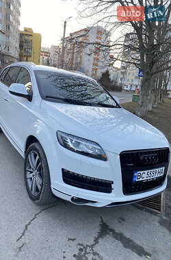 Внедорожник / Кроссовер Audi Q7 2015 в 