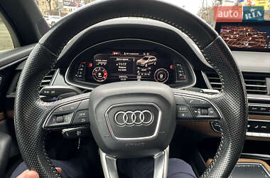 Позашляховик / Кросовер Audi Q7 2016 в 