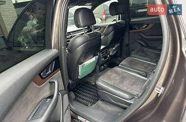 Позашляховик / Кросовер Audi Q7 2016 в 