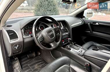 Внедорожник / Кроссовер Audi Q7 2010 в 