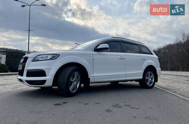 Позашляховик / Кросовер Audi Q7 2014 в 