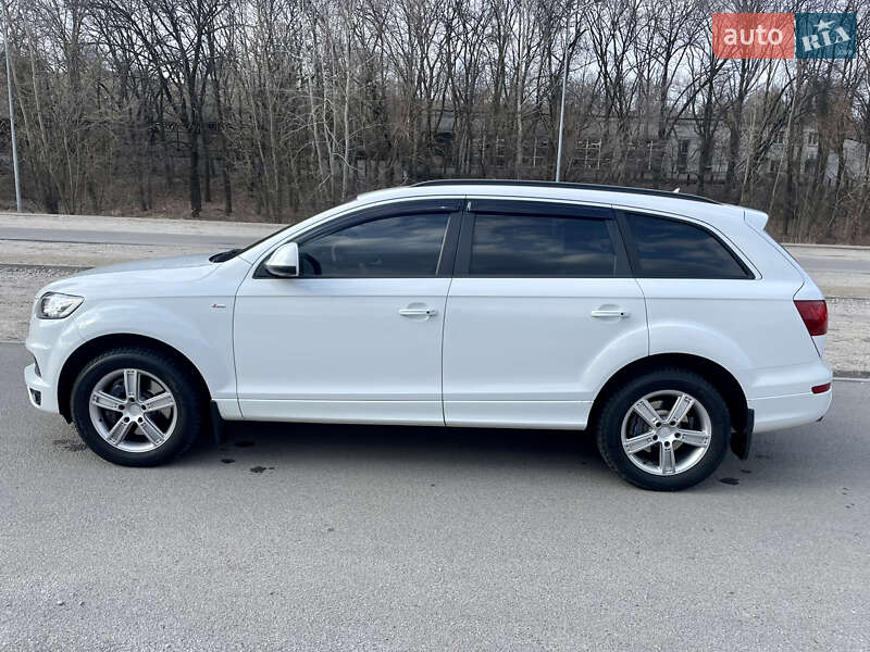 Позашляховик / Кросовер Audi Q7 2014 в Дніпрі