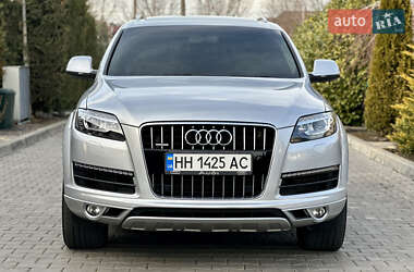 Позашляховик / Кросовер Audi Q7 2014 в 