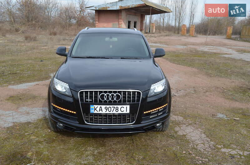 Внедорожник / Кроссовер Audi Q7 2011 в Житомире