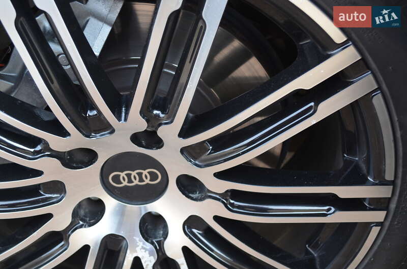Внедорожник / Кроссовер Audi Q7 2011 в Житомире