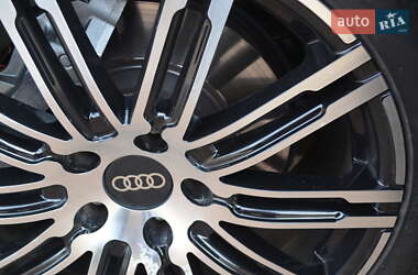 Внедорожник / Кроссовер Audi Q7 2011 в 