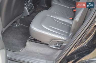 Внедорожник / Кроссовер Audi Q7 2011 в 