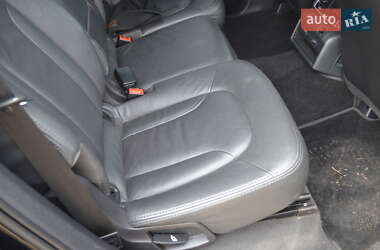 Внедорожник / Кроссовер Audi Q7 2011 в 