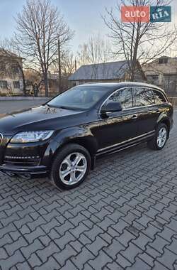 Позашляховик / Кросовер Audi Q7 2013 в Чернівцях