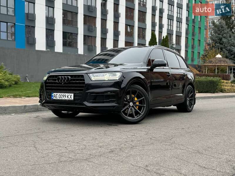 Внедорожник / Кроссовер Audi Q7 2016 в Днепре