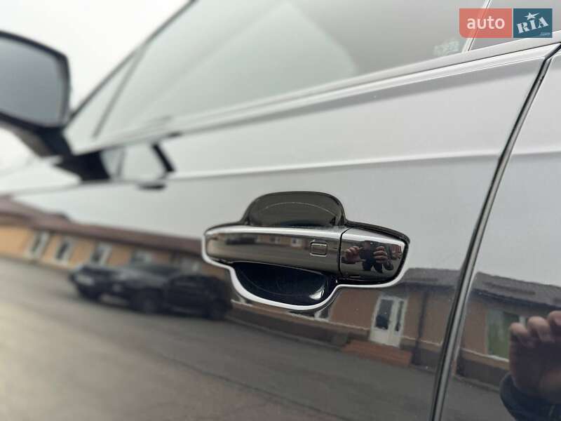 Внедорожник / Кроссовер Audi Q7 2016 в Днепре
