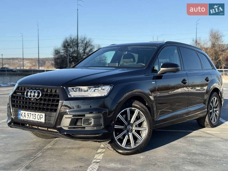 Позашляховик / Кросовер Audi Q7 2019 в Києві