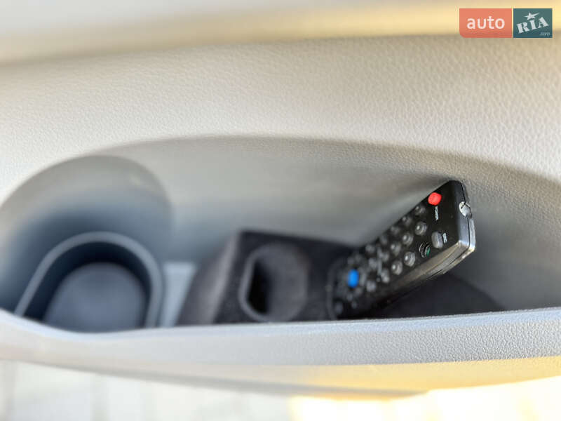 Позашляховик / Кросовер Audi Q7 2012 в Дніпрі фото 24 Позашляховик / Кросовер Audi Q7 2012 в Дніпрі