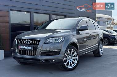 Позашляховик / Кросовер Audi Q7 2013 в 