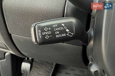 Позашляховик / Кросовер Audi Q7 2013 в 