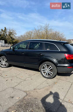 Внедорожник / Кроссовер Audi Q7 2006 в 