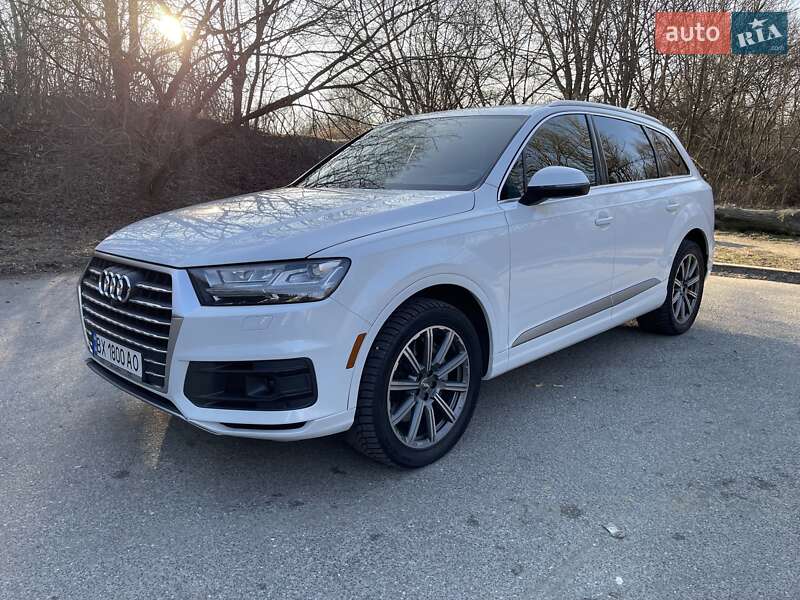 Внедорожник / Кроссовер Audi Q7 2017 в Хмельницком