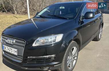 Позашляховик / Кросовер Audi Q7 2008 в Дубні