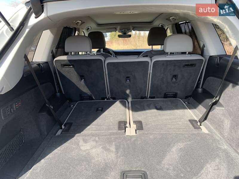 Позашляховик / Кросовер Audi Q7 2022 в Дрогобичі