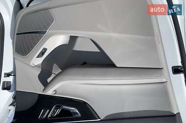 Внедорожник / Кроссовер Audi Q7 2022 в 