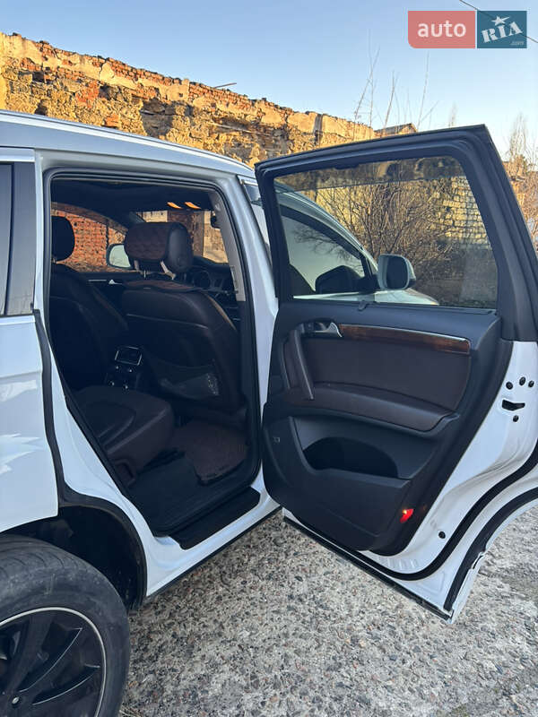 Позашляховик / Кросовер Audi Q7 2015 в Білгороді-Дністровському фото 20 Позашляховик / Кросовер Audi Q7 2015 в Білгороді-Дністровському