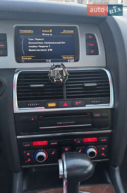 Позашляховик / Кросовер Audi Q7 2015 в Білгороді-Дністровському