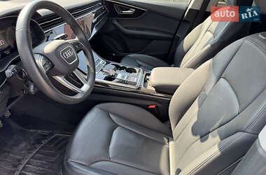 Внедорожник / Кроссовер Audi Q7 2020 в 