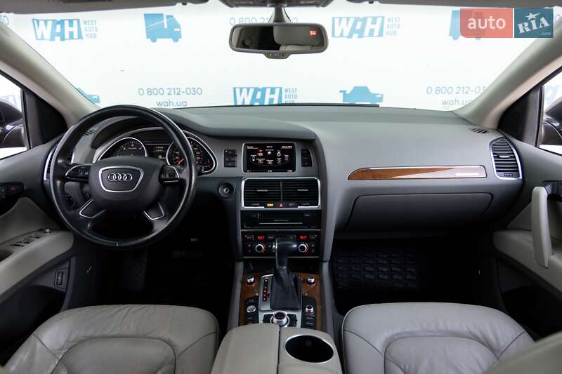 Внедорожник / Кроссовер Audi Q7 2015 в Луцке