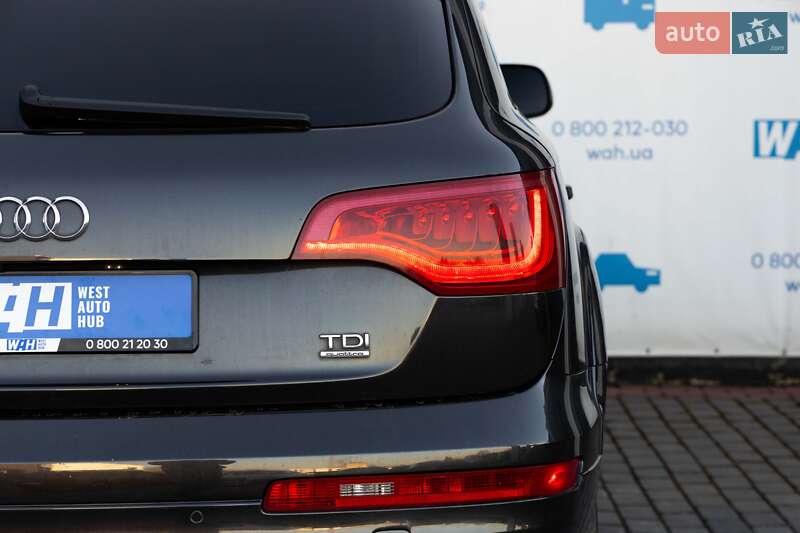 Внедорожник / Кроссовер Audi Q7 2015 в Луцке