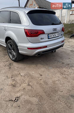 Внедорожник / Кроссовер Audi Q7 2013 в 
