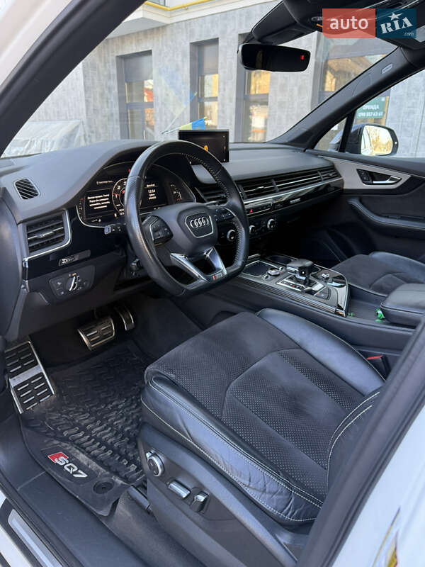 Внедорожник / Кроссовер Audi Q7 2017 в Львове