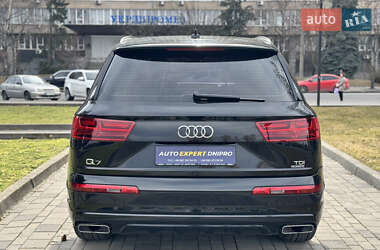 Внедорожник / Кроссовер Audi Q7 2017 в Днепре