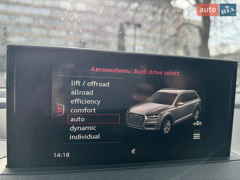 Внедорожник / Кроссовер Audi Q7 2017 в Днепре